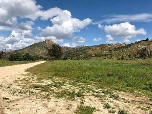 Aguanga, CA 92536,42370 Round Top Canyon