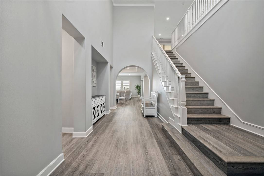 Lake Forest, CA 92679,2552 Highland Oak Court