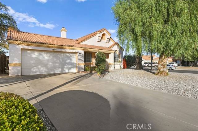 Perris, CA 92571,736 Fuchsia Lane