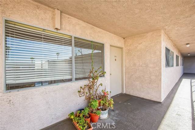 Burbank, CA 91501,617 E Angeleno Avenue #305