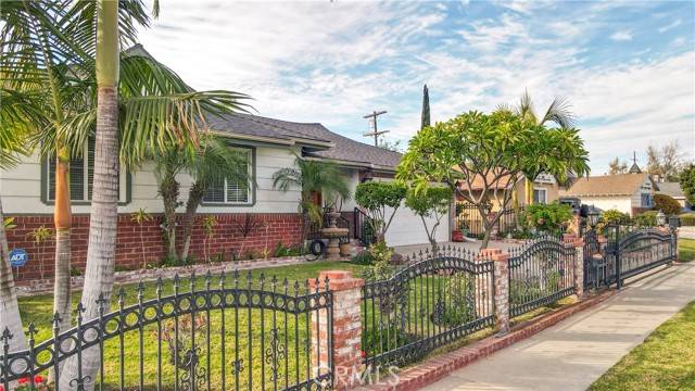 North Hollywood, CA 91605,7115 Park Manor Avenue