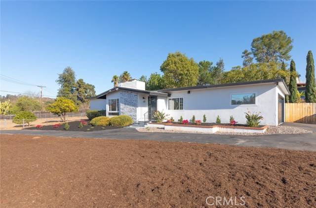 Escondido, CA 92029,1060 Hamilton Lane