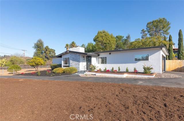 Escondido, CA 92029,1060 Hamilton Lane