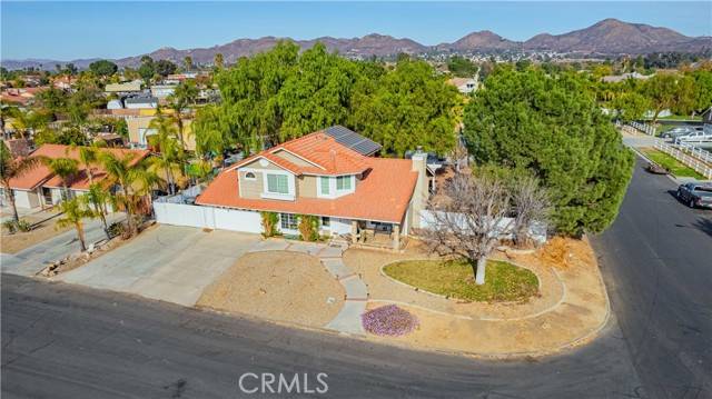 Wildomar, CA 92595,20938 Cashew Street