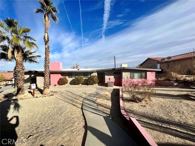 29 Palms, CA 92277,5673 Skyview Lane