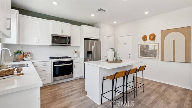 Corona, CA 92883,26269 Moorpark Court