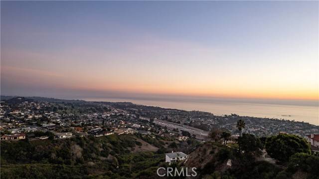 San Clemente, CA 92672,1207 Via La Mesa