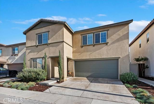 Lake Elsinore, CA 92530,32937 Middlegate Place