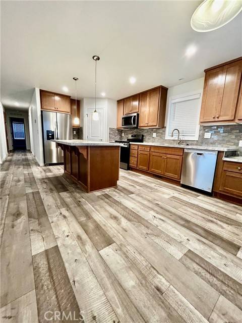 Hemet, CA 92543,675 W. Oakland Ave #D1
