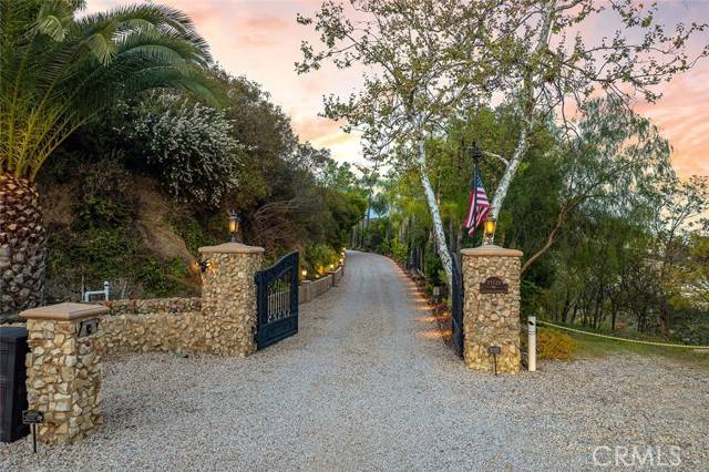 Murrieta, CA 92562,21128 Via Los Laureles