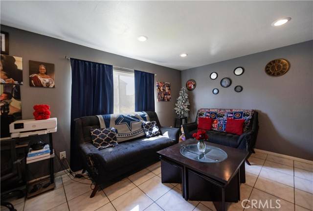 El Cajon, CA 92021,1280 Denver Lane #D