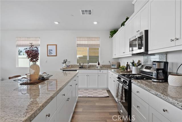 Hemet, CA 92545,1733 Old Wagon Drive