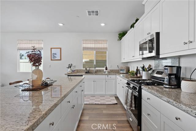 Hemet, CA 92545,1733 Old Wagon Drive