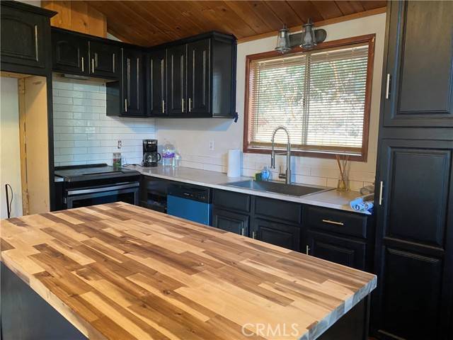 Idyllwild, CA 92549,25300 Marion Ridge Drive