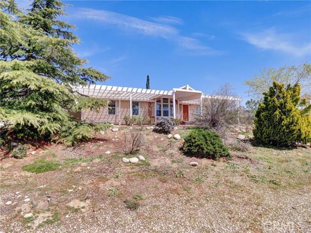 Anza, CA 92539,38680 Hill Street