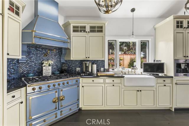 Redondo Beach, CA 90277,300 N Prospect Avenue