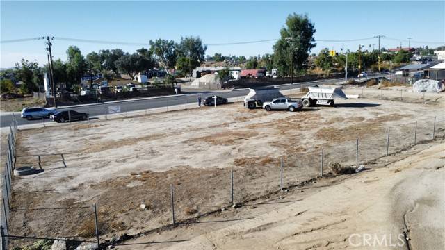 Perris, CA 92570,1 W 4th