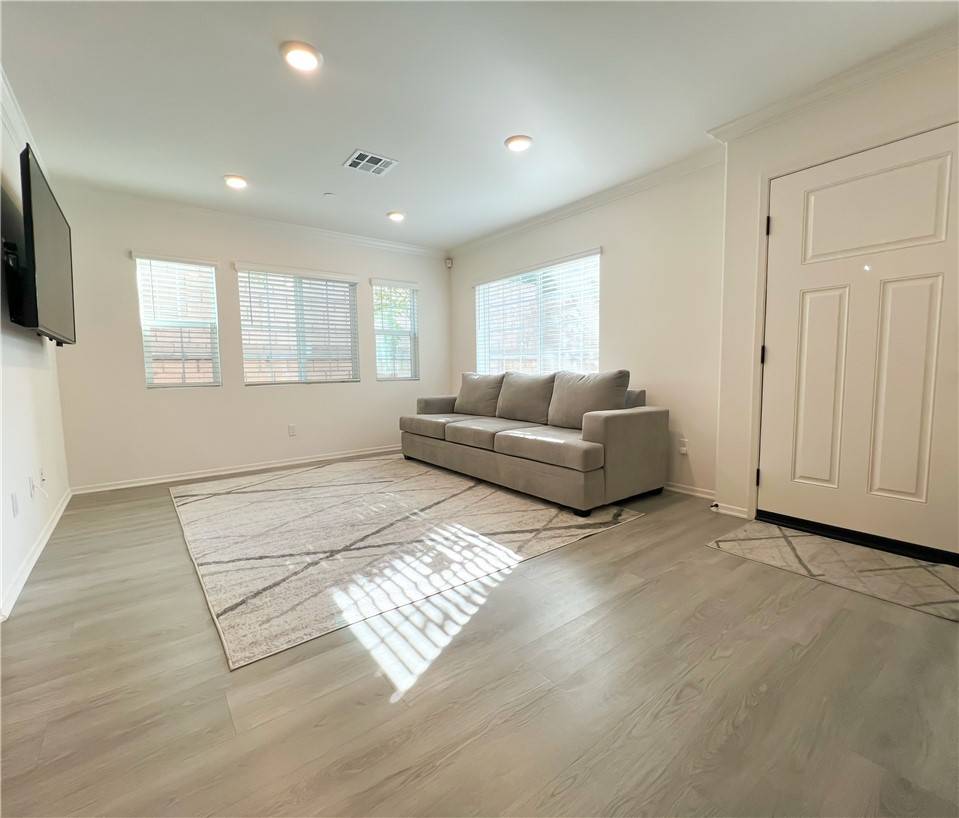 Murrieta, CA 92563,28427 Partridge Way #1503