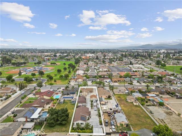 Fontana, CA 92335,9614 Cypress Avenue