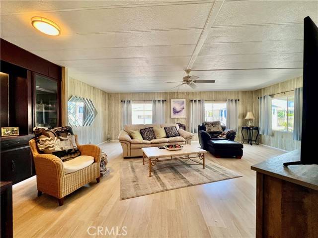 San Jacinto, CA 92583,1499 Old Mountain Ave #30