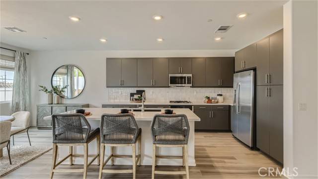 Rialto, CA 92377,2856 Lake Mendoza Street