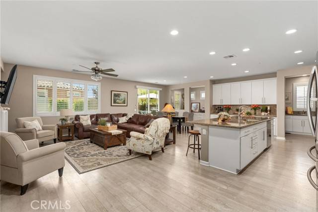 Murrieta, CA 92563,30525 Hawkscrest Road