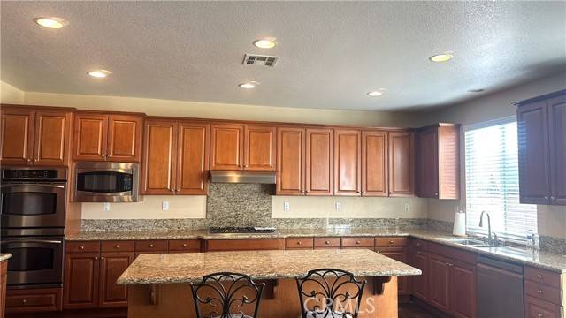 Murrieta, CA 92562,22939 Montanya Place