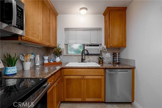 San Diego, CA 92110,3274 Loma Riviera Drive
