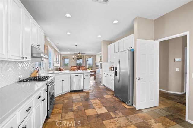 Wildomar, CA 92595,33908 Applecart Court