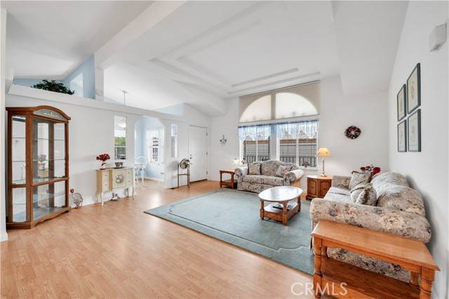 Menifee, CA 92586,27701 Murrieta #206