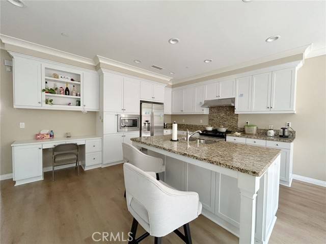 Irvine, CA 92620,59 Coleridge