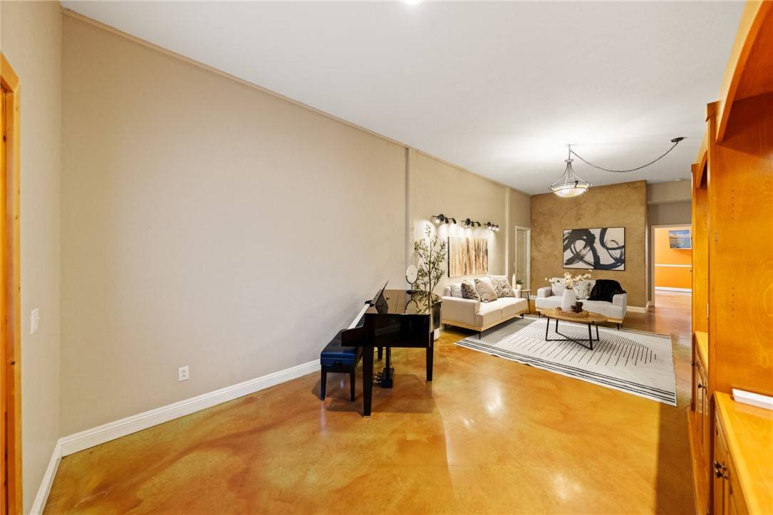 Murrieta, CA 92562,41225 Hacienda Drive