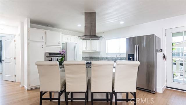 Anaheim, CA 92807,5815 E La Palma #286