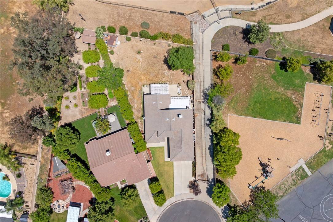 Wildomar, CA 92595,32725 Trailwood Court