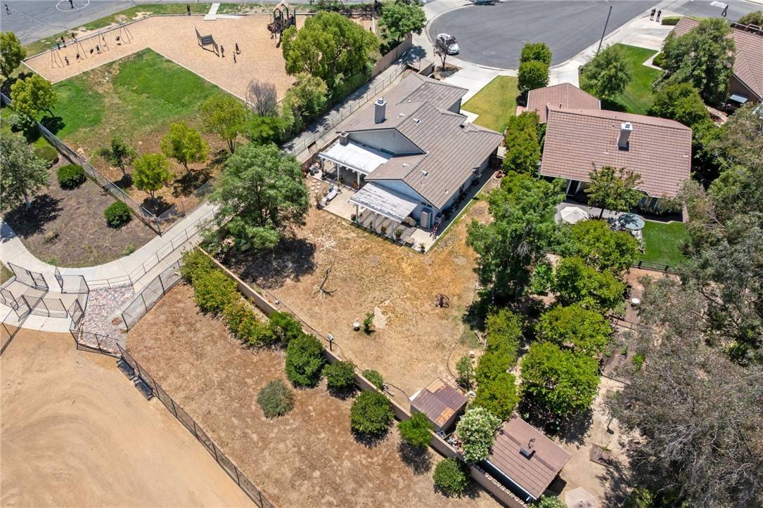 Wildomar, CA 92595,32725 Trailwood Court