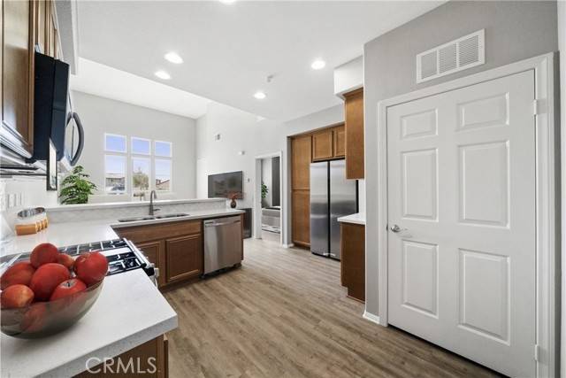 Hemet, CA 92545,986 Coriander Drive #304