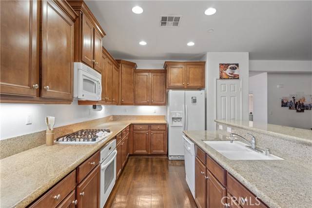 Lake Elsinore, CA 92532,40991 Bankhall Street