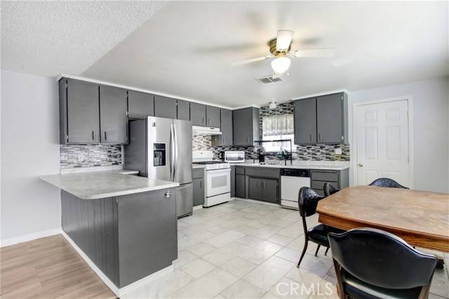 San Jacinto, CA 92583,615 S Hewitt Street