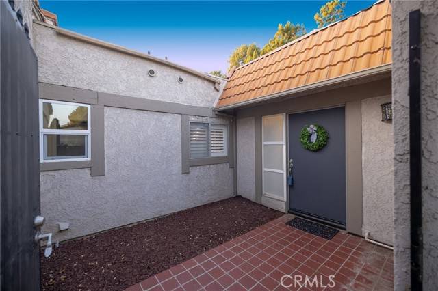 Jurupa Valley, CA 92509,5760 Falling Leaf Lane