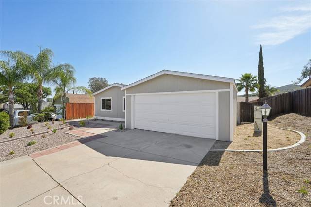 Wildomar, CA 92595,33418 Furrow Court
