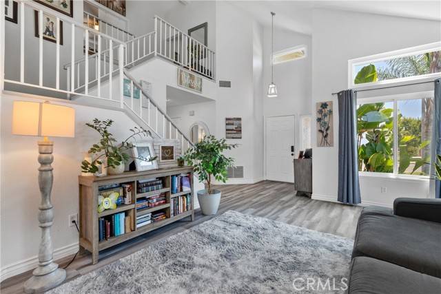 Murrieta, CA 92562,39985 Falcon Way