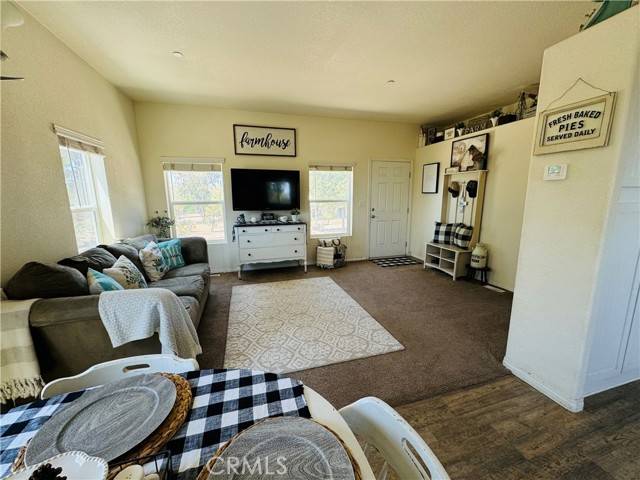 Hemet, CA 92544,31885 Red Mountain Road
