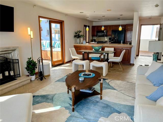 Avalon, CA 90704,68 Playa Azul