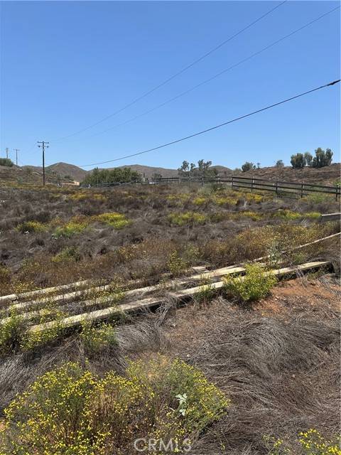 Perris, CA 92570,0 Carlita