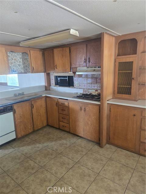 Hemet, CA 92543,530 Devonshire #33