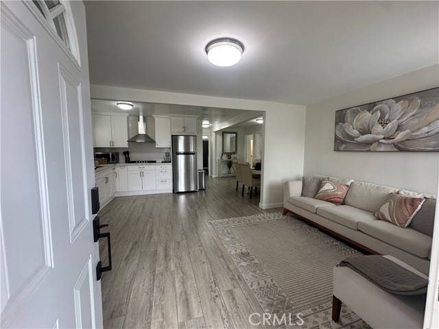 Los Angeles, CA 90018,3720 S St Andrews Place
