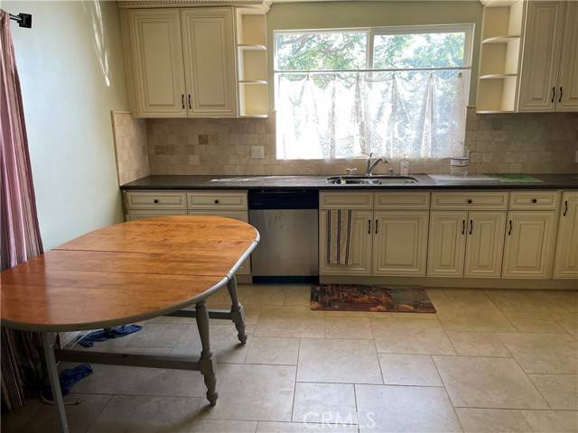 Lake Elsinore, CA 92530,31805 Ortega