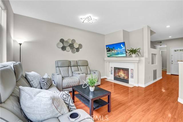 San Diego, CA 92128,12526 Heatherton Court #186