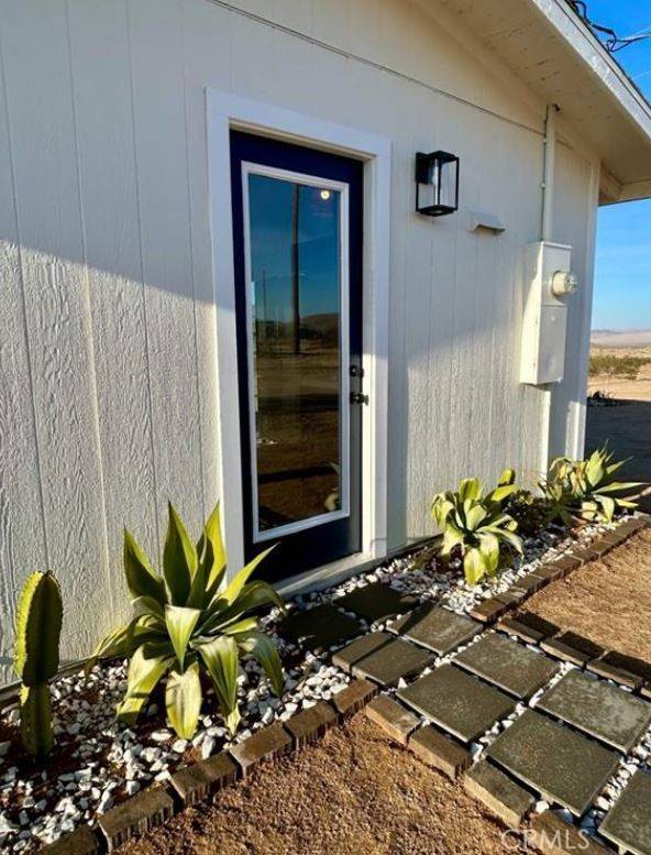 Landers, CA 92285,55354 El Lobo Road