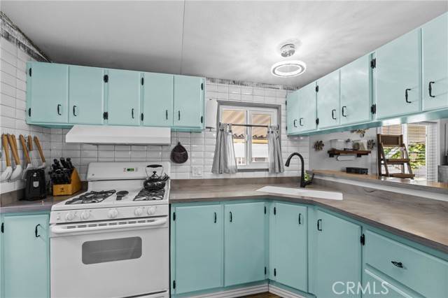 Lake Elsinore, CA 92530,31750 Machado #75